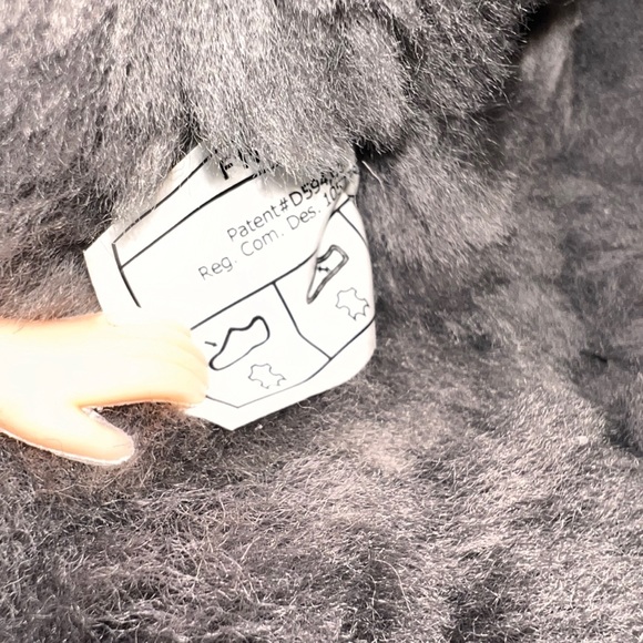 UGG CLASSIC MINI FLUFF BOOTIE - Picture 9 of 9